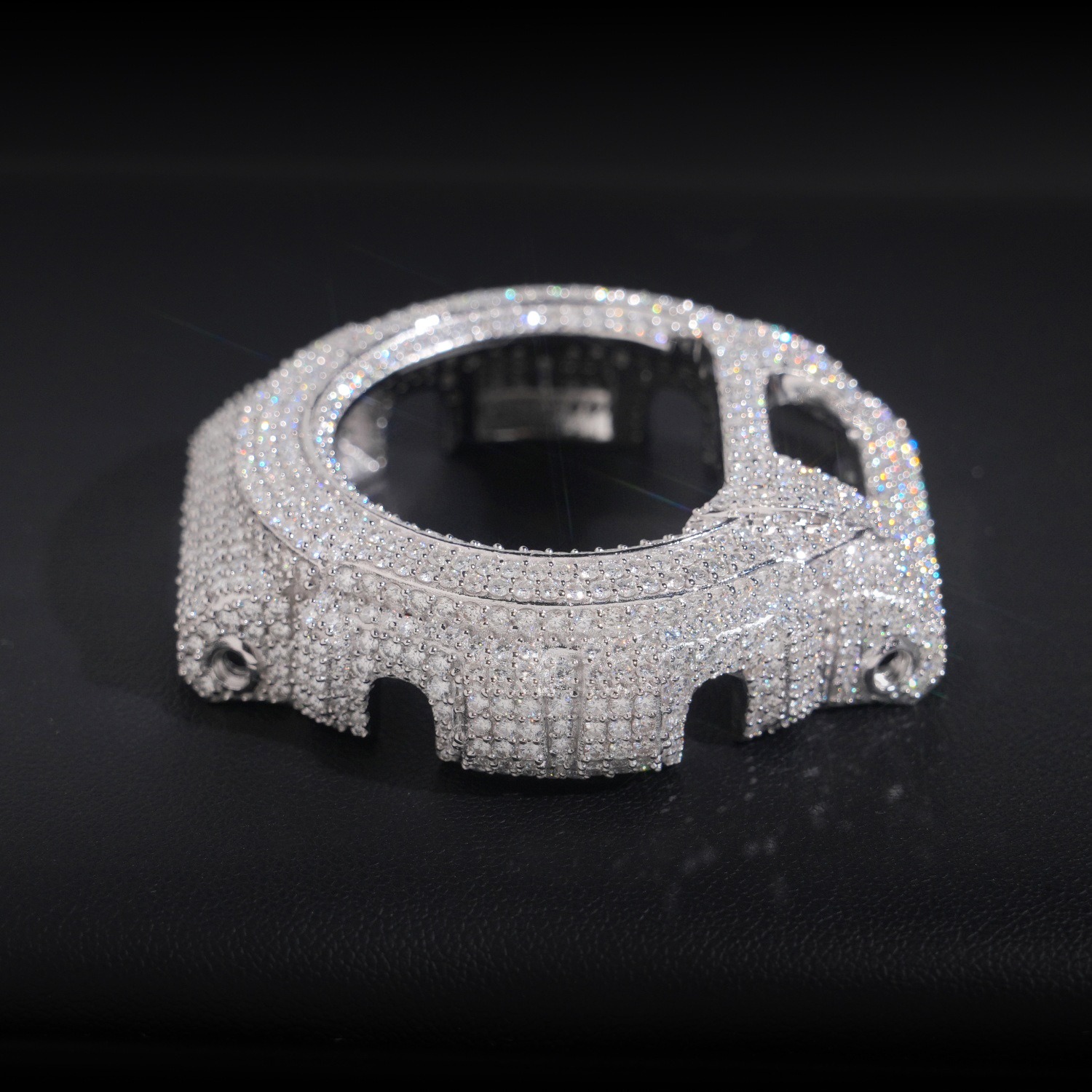 Jewelry Watches Silver - ブリンブリン・ヒップホップウォッチケース：プレミアムモアッサナイトでアイスアウト加工、ゴールド、ローズゴールド、シルバーオプションあり、男性のための究極のジュエリー
