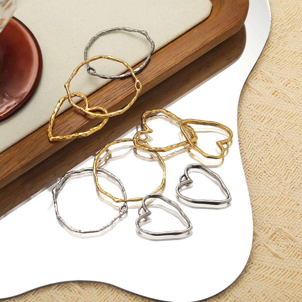 5 個のハートラウンドチャームステンレス鋼ゴールドメッキペン - Hoop Earrings のレビューと価格