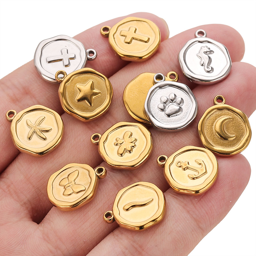 5個入りステンレス製ラウンドチャームヒトデ貝殻ハートアイシェ - Hoop Earrings のレビューと価格
